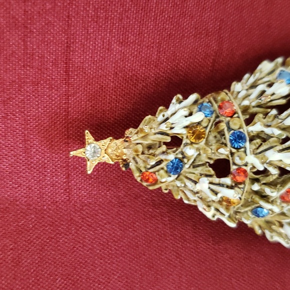 Vintage Arthur Pepper (ART) Christmas Tree Pin - Picture 2 of 5